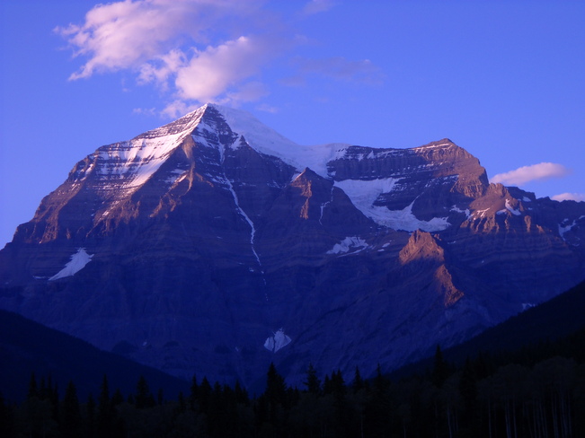 Mount Robson Mount Robson, British Columbia Canada