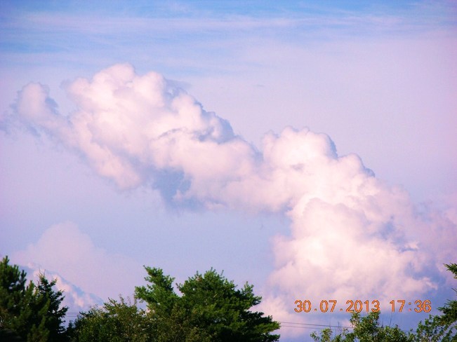 strange cloud shape Salisbury, New Brunswick Canada