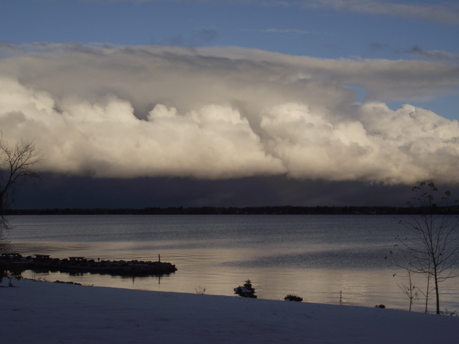 Snow's a coming..... Lac du Bonnet, Manitoba Canada