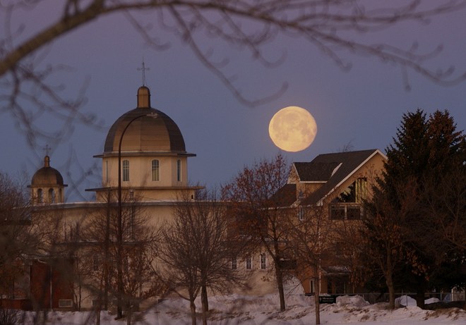 Moon Set Bonnyville, Alberta Canada