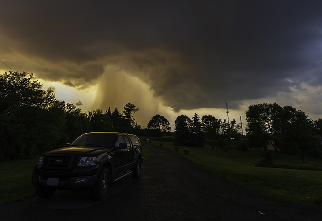 Thunderstorm Bloomfield, ON