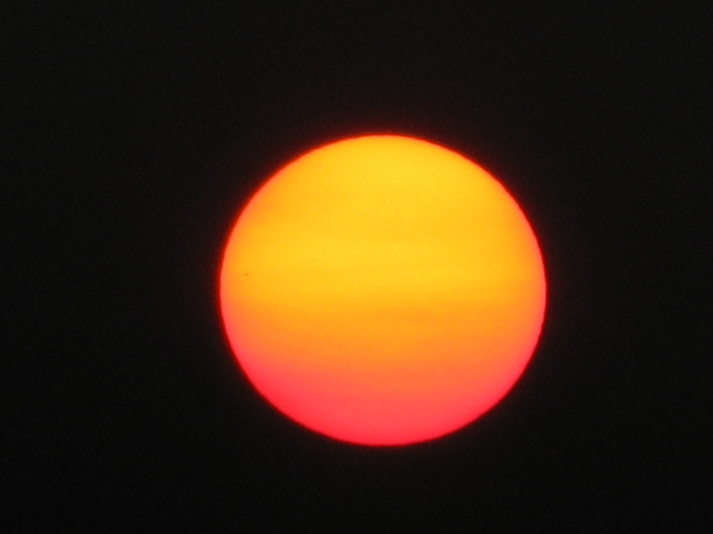 Soleil couchant avec zoom numÃ©rique. Beauport, Québec, QC