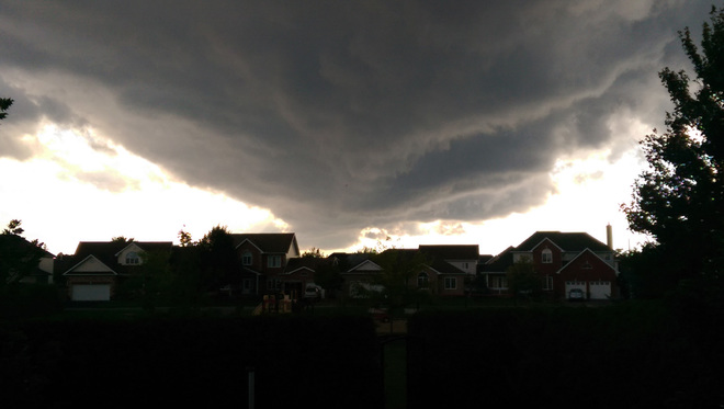 Interesting cloud formation over Stittsville, ON. Stittsville, Ottawa, ON