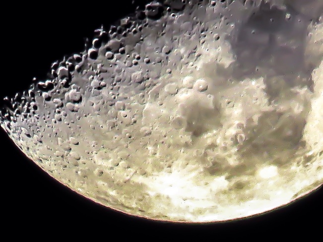 Tonight's moon zoom test Lake Aquitaine Park, Mississauga, ON