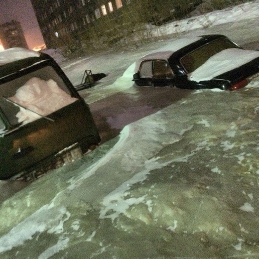 Une ville de Sibérie englacée par une puissante tempête  15