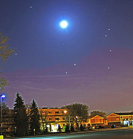 Moon, Saturn (right of moon top) and Antares (bright star below moon), Winnipeg, MB