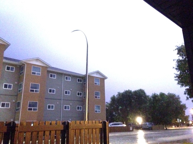 Storm still happening!! I started watching at 2:30 am! Eveline Street, Selkirk, MB