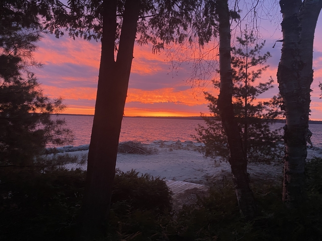 Red Sky in the Morning… Clearwater Beach, Ontario, CA