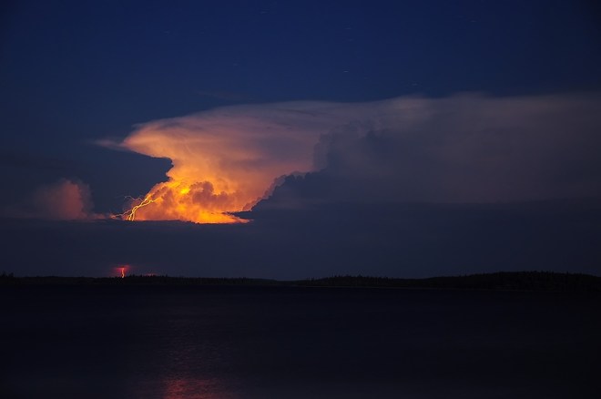 Lightning show Wunnumin Lake Indian Reserve 86, Ontario Canada