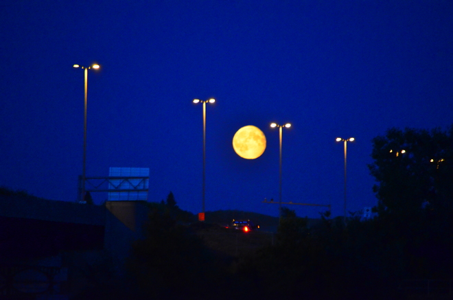 Full Moon Saskatoon, Saskatchewan Canada