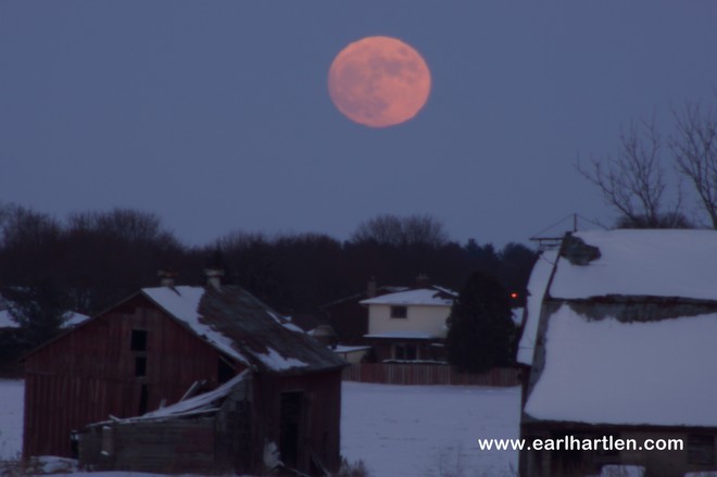A Beautiful Moon Simcoe, Ontario Canada