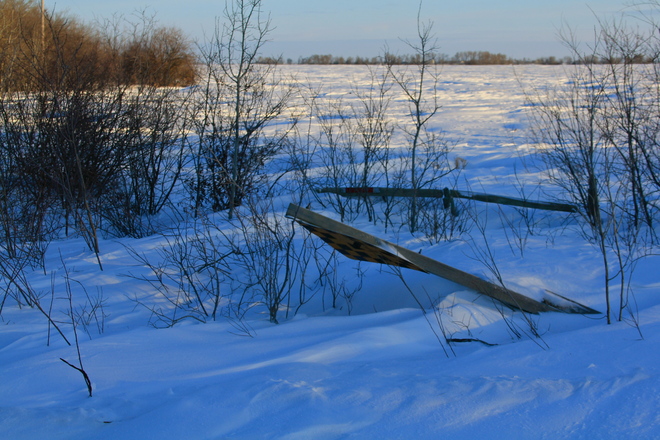 Wind-blown Dead-end Sign Dalmeny, Saskatchewan Canada