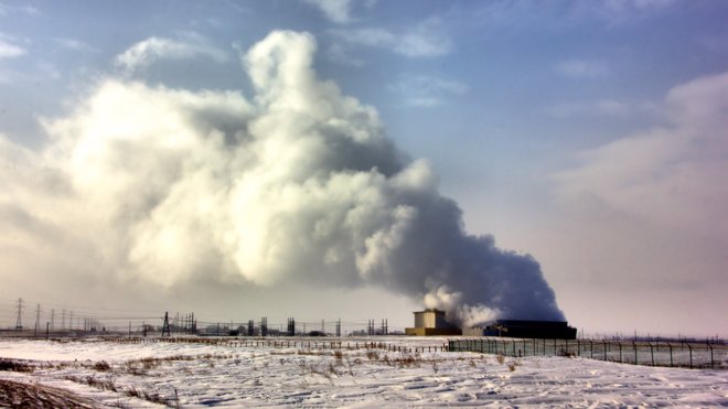 Powerful Steam Rocky View, Alberta Canada