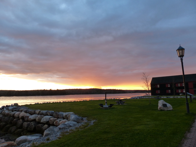Sunset Shelburne, Nova Scotia