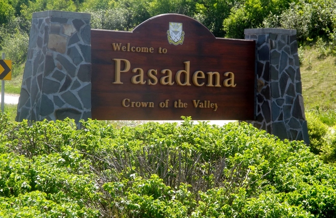 Greeting signs on Main ST Pasadena NL Pasadena NL
