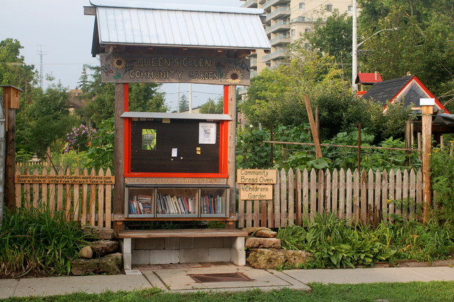 Queen's Green Community Garden "little library" Kitchener, ON