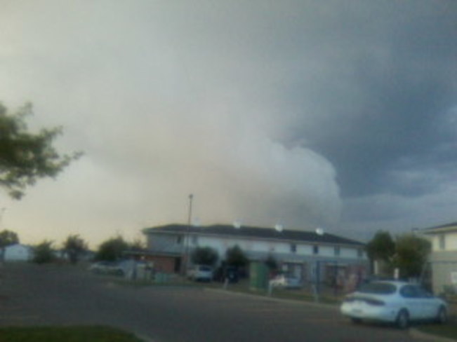 Tornado watch scary clouds 47 Spruce Avenue West, Brooks, AB T1R, Canada