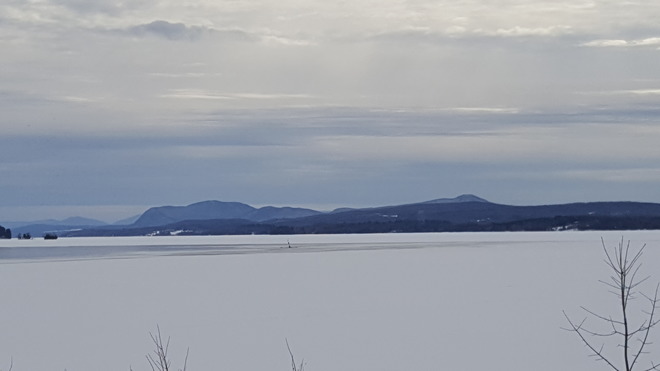 Lac Memphremagog (Fontes des glaces). Magog, QC