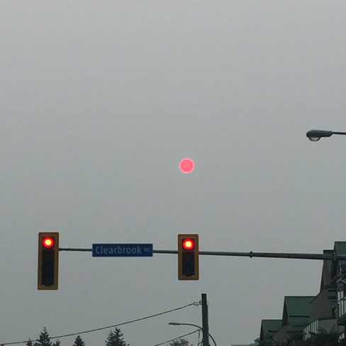 Extra red light in the sky Abbotsford, British Columbia, CA