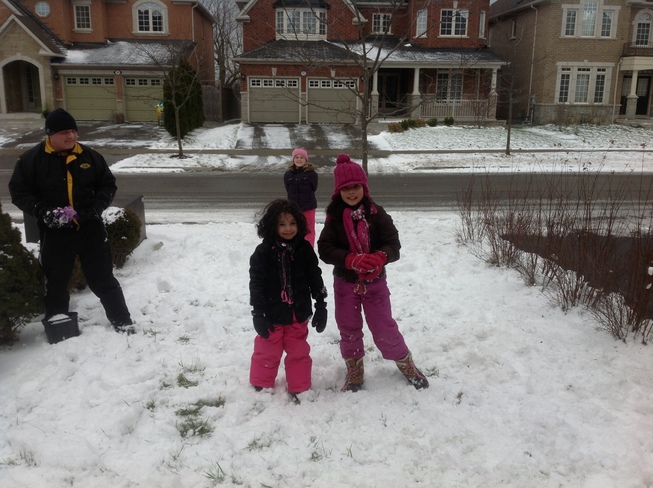 Kids out in the snow 14520 Innis Lake Rd, Kleinburg, ON L0J, Canada