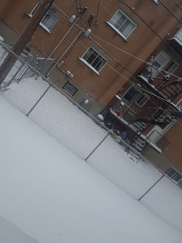 il neige Montréal, QC