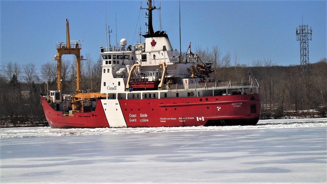 CANADA COAST GUARD BREAKING ICE Midland, ON