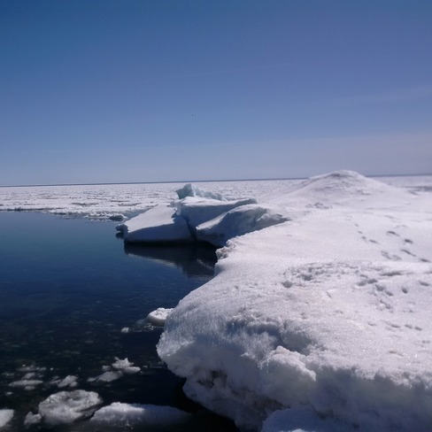 Sawpit Bay Ice Sawpit Bay, Algoma, Unorganized, North Part, ON