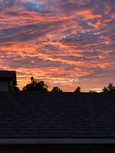 Beautiful sky during sunset ðŸ™‚ Brampton, Ontario, CA