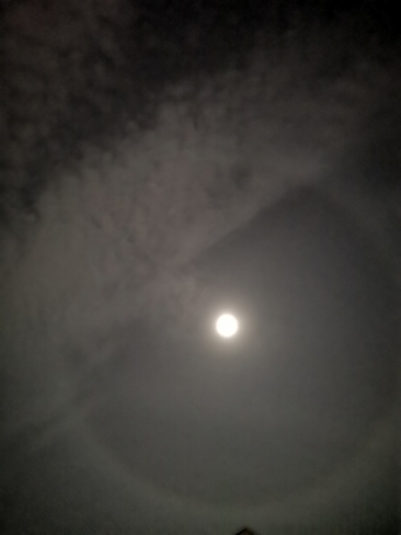 arc en ciel de lune Brossard, QC