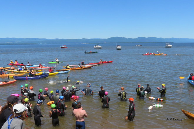 Commencer à nager pour la fête Québec, le 24 juin 2019 Berthier-sur-Mer, QC