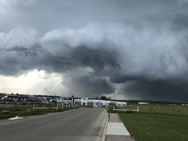 Storm Cloulds Leduc County No. 25, Alberta, CA