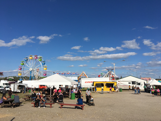 Sunny Saturday at the fair Dryden, Ontario | P8N 1C2