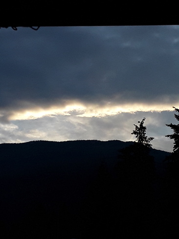 daybreak over Owl Head Mountain Sicamous, BC