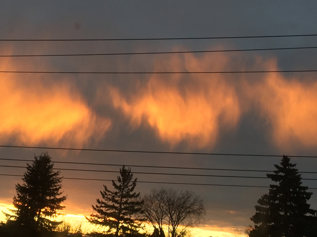 Sun clouds Winnipeg, Manitoba, CA