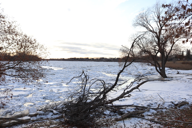 Picnic Season is Gone - Red River Ice Jam Lockport, MB