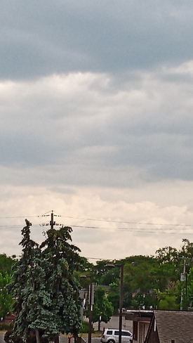 thunderstorm clouds Hamilton, ON