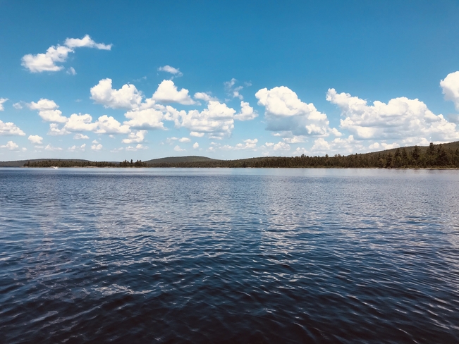 Le beauté d’un lac 🛶 Lambton, Québec, CA