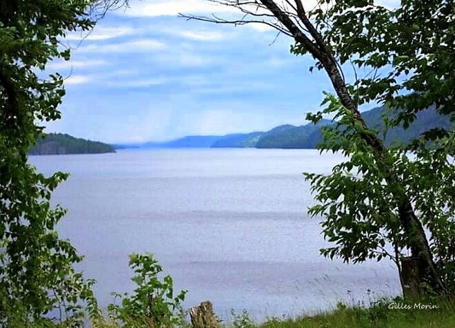 Regard sur le Lac Kénogami. Saguenay, QC