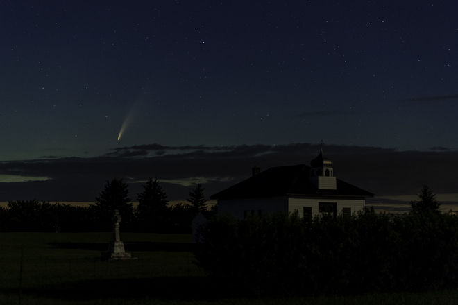 Comet NEOWISE - 10JUL2020 Holy Sunday Church, Canora, SK
