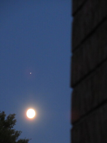 Moon, and Jupiter? Saint-Laurent, Montreal, QC