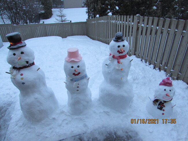 Snowmen family from Ottawa Ottawa, ON
