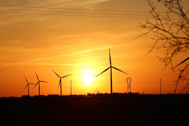 Windmills + sunset = ❤️ Gretna, Manitoba | R0G 0V0