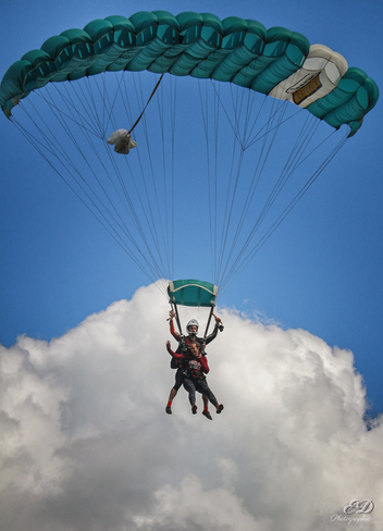 Parachute! Bromont, QC