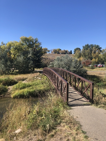 Another beautiful Fall day in Kin Coulee Park! Medicine Hat, Alberta, CA
