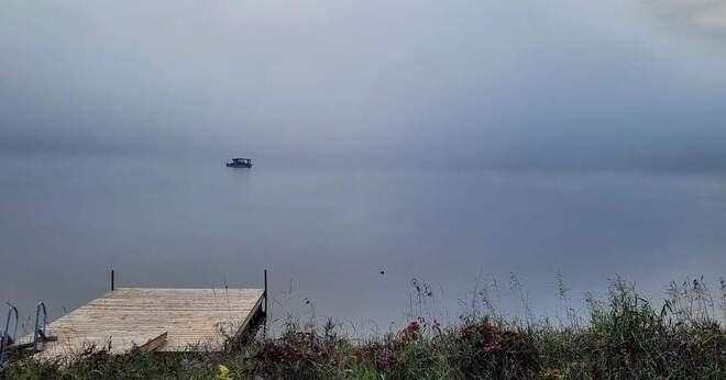 Brume du matin Lac-Sainte-Marie, QC