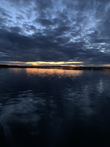 Notre magnifique Lac St-Francois qui s’endort Dundee, Québec, CA