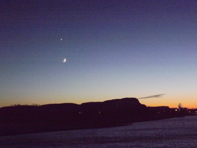 VENUS and the NEW MOON 320 Island Dr, Thunder Bay, ON P7C 3G8, Canada
