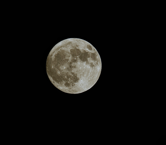 Full Moon Ottawa Orléans, Ontario | K1C 6V9