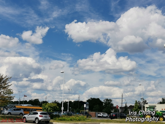 July 2 2022 26C Amazing clouds formation - Beautiful Sat afternoon Richmond Hill Richmond Hill, ON