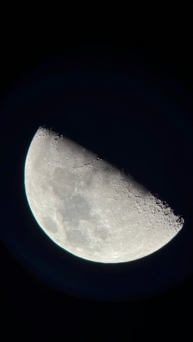Moon Scarborough, Ontario, CA